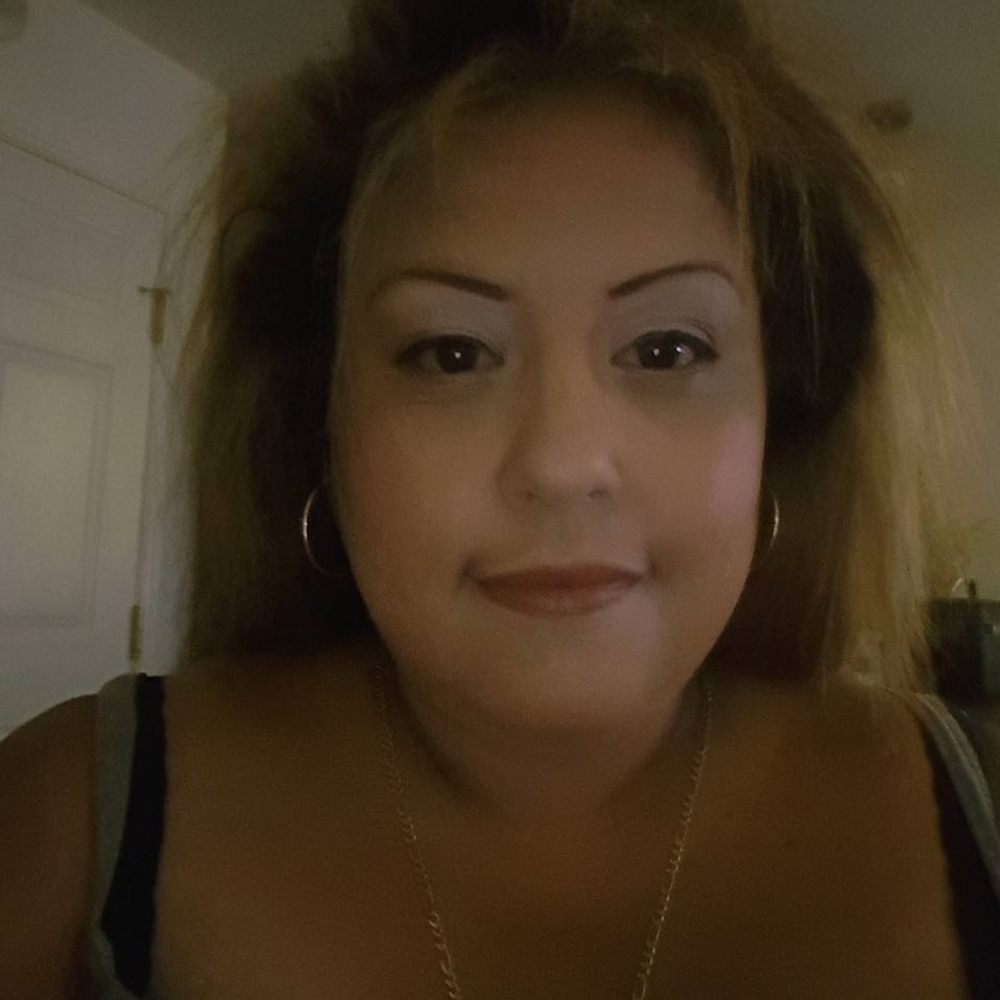 Meet your Posher, Alma